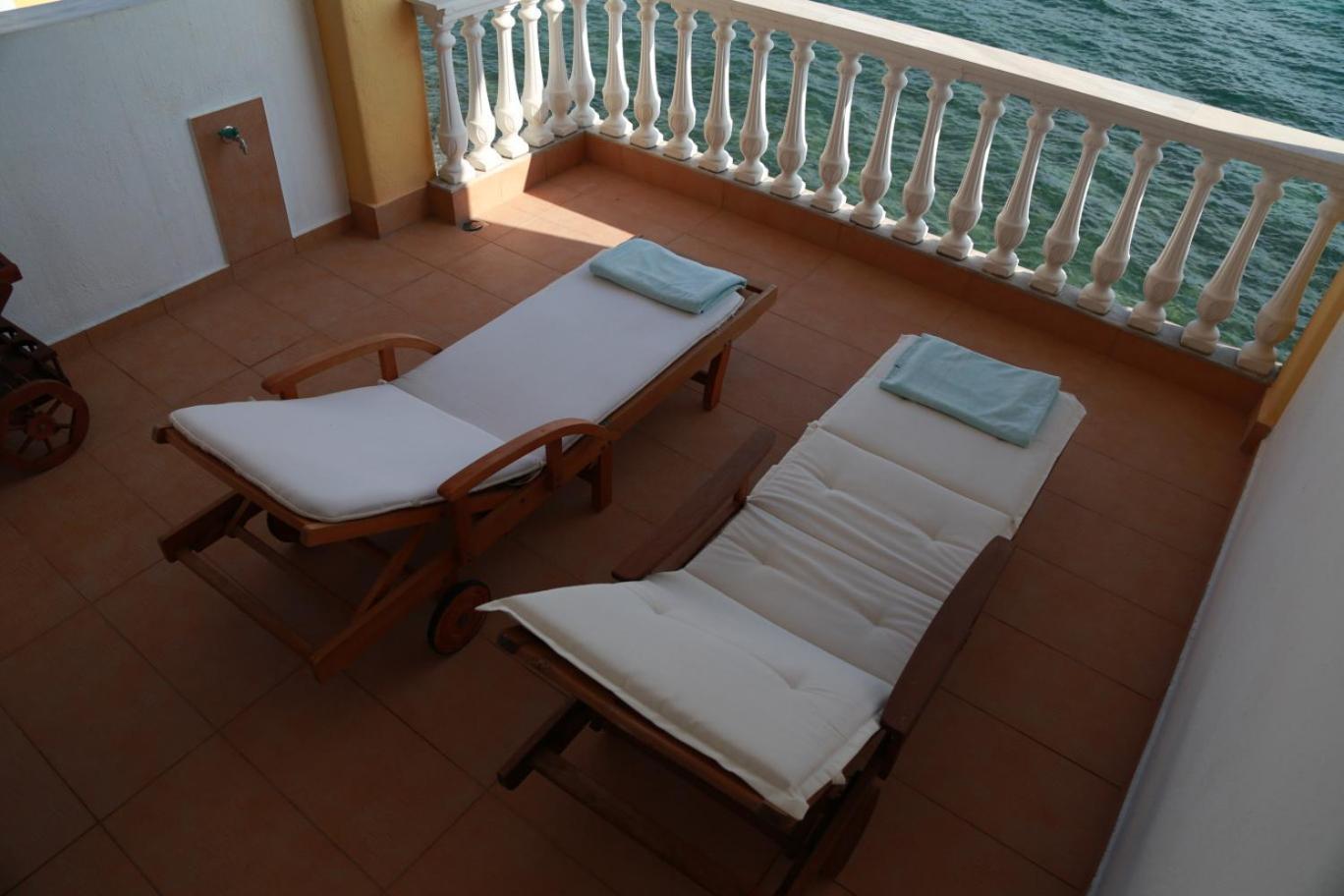 George & Katerina Houses Paralia Dionysiou Exteriör bild