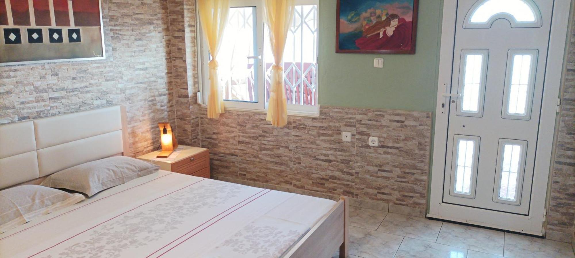 George & Katerina Houses Paralia Dionysiou Rum bild